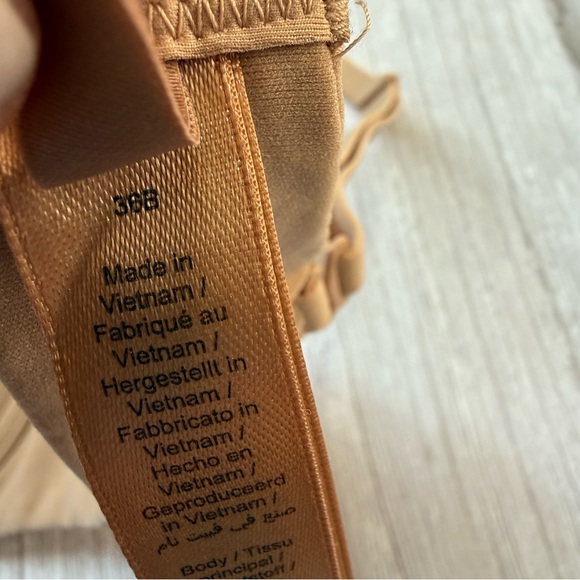 Fits Everybody T-Shirt Bra SKIMS Size 36B - Picture 2 of 3